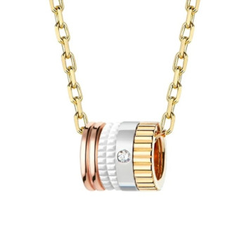 부쉐론 콰트로 화이트 에디션 펜던트 목걸이 QB팩토리