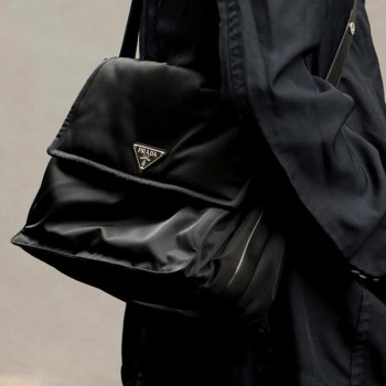 프라다 패딩 리나일론 숄더백 미디움