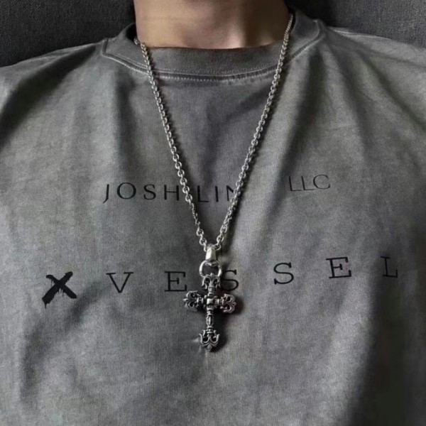 크롬하츠 필리그리프 위드베일 펜던트 목걸이 QB팩토리