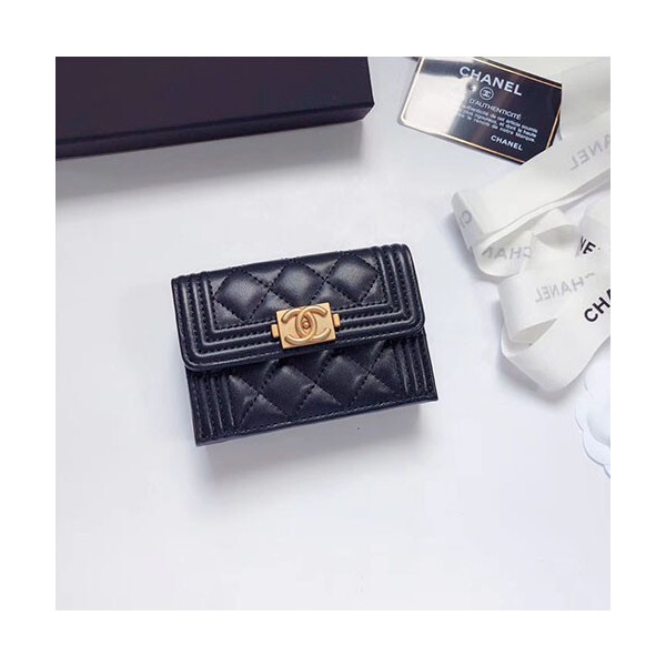 [CHANEL]샤넬 보이 카드지갑-5 램스킨 금장