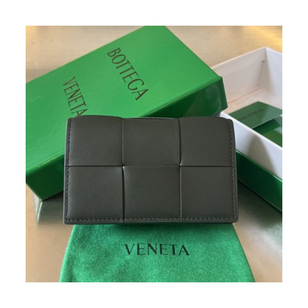 보테가베네타 카세트 카드지갑 679849