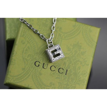 구찌 GG 스퀘어G 목걸이 KK팩토리