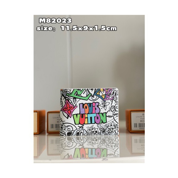 LOUIS VUITTON 루이비통 모노그램 코믹스 멀티플 월렛 M82023