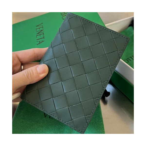 보테가베네타 여권케이스 607482