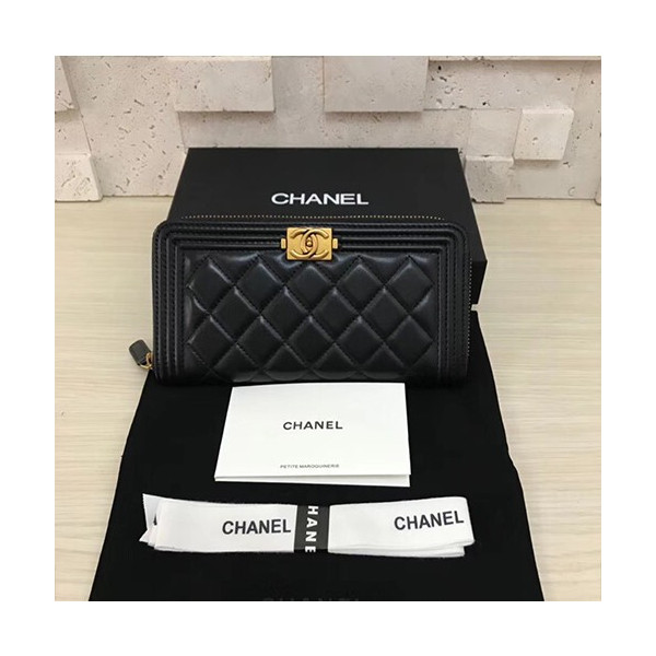[CHANEL]샤넬 보이 지퍼 장지갑