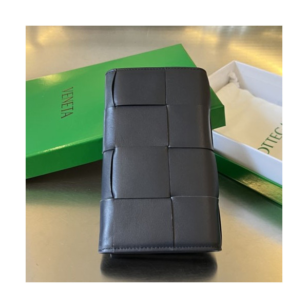 보테가베네타 인트레치아토 위빙 레더 장지갑 스페이스 679845