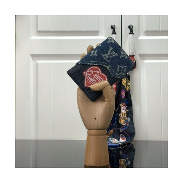 루이비통 지갑 M81015