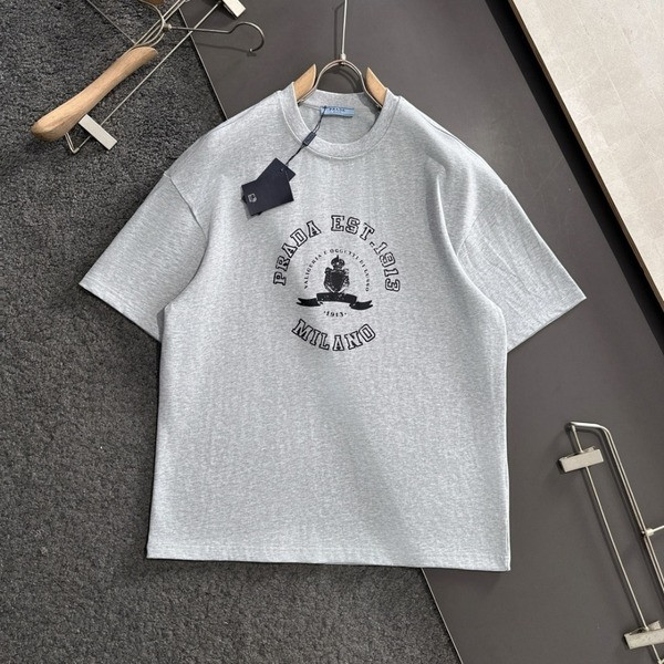 [ Prada ] 프라다 라운드 반팔티