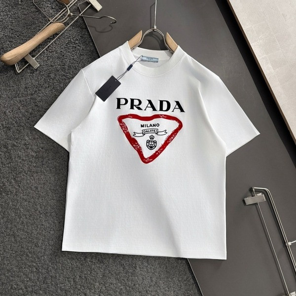[ Prada ] 프라다 라운드 반팔티