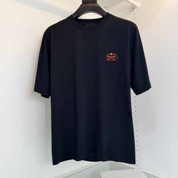 [ 프라다 ] 25ss 여름 캐비닛 반팔