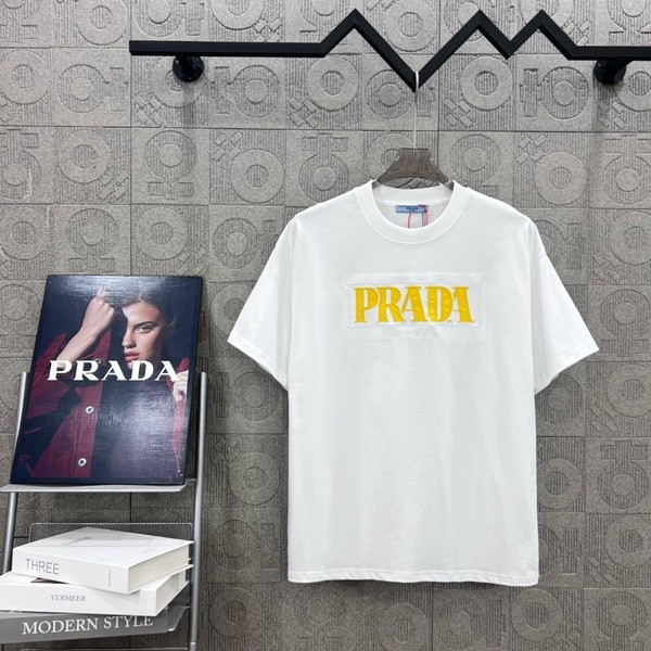 [ Prada ] 프라다 라운드 반팔티