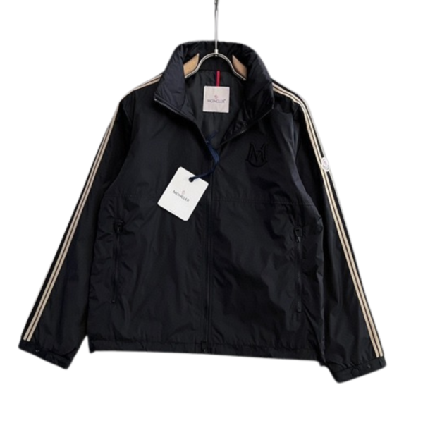 [ 몽클레르 ] 후드 바람막이 자켓