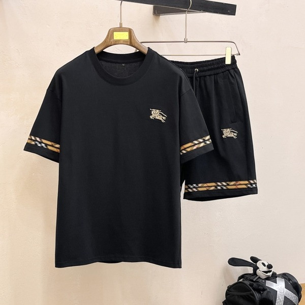 [ Burberry ] 버버리 트레이닝 세트