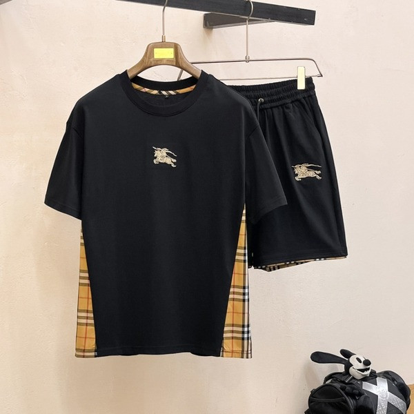 [ Burberry ] 버버리 트레이닝 세트