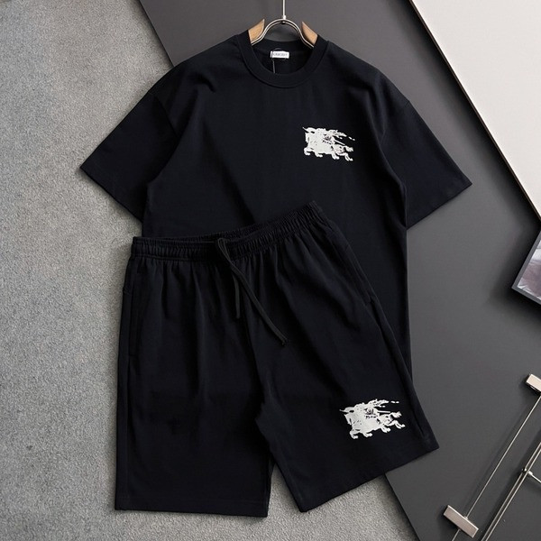 [ Burberry ] 버버리 트레이닝 세트