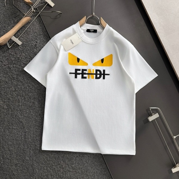 [ Fendi ] 펜디 라운드 반팔티