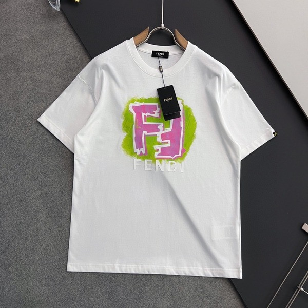 [ Fendi ] 펜디 라운드 반팔티