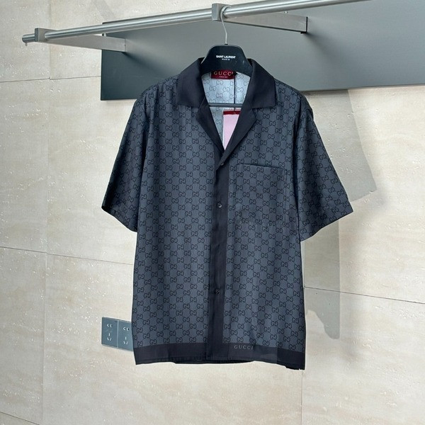 [ Gucci ] 구찌 로고 카라 셔츠