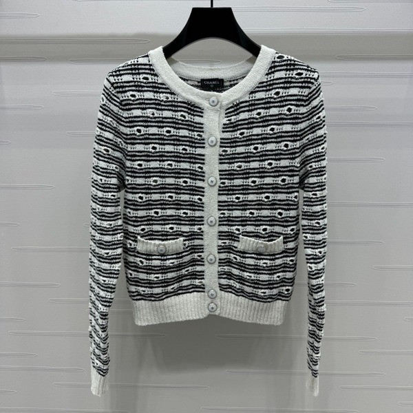[ 샤넬 ] 25ss 스트라이프 라운드 가디건