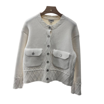 [ 샤넬 ] 25ss 퀼팅 포켓 니트 가디건