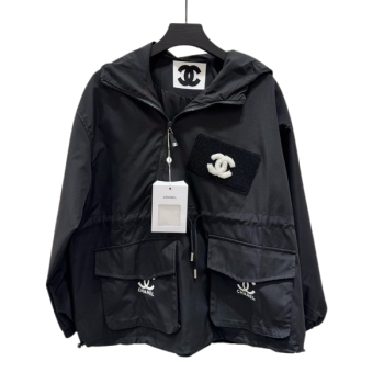 [ 샤넬 ] 25ss 후드 바람막이 자켓