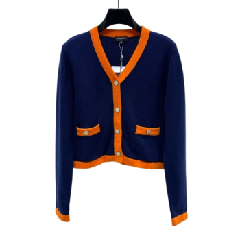 [ Chanel ] 샤넬 배색 니트 가디건