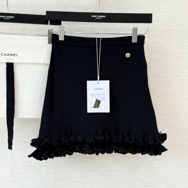[ Chanel ] 샤넬 단추 프릴 스커트