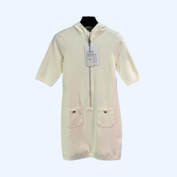 [ 샤넬 ] 25ss 반집업 후드 원피스