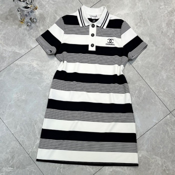 [ 샤넬 ] 자수 스트라이프 원피스