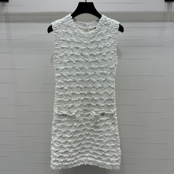 [ 샤넬 ] 25ss 입체 후크 니트 나시 원피스