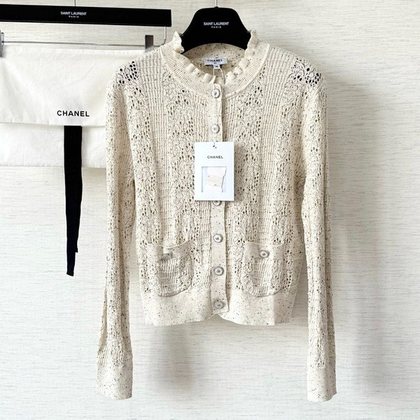 [ Chanel ] 샤넬 펀칭 울 니트 가디건