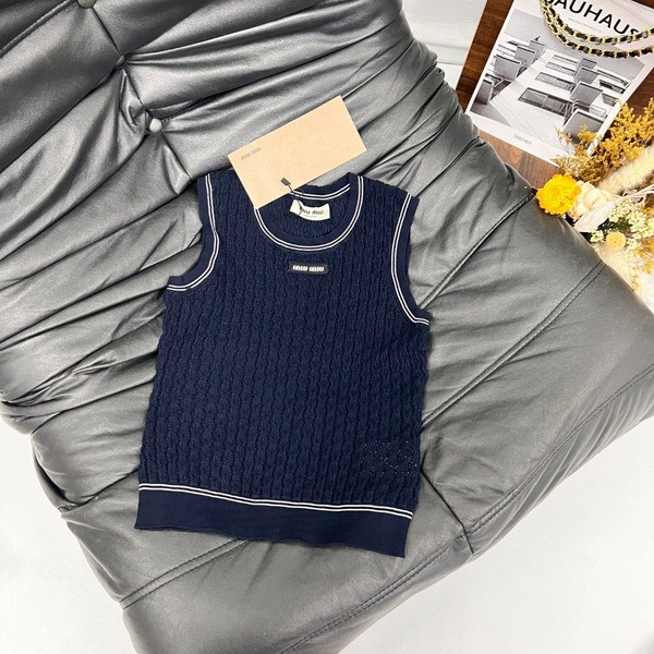 [ Miu Miu ] 미우미우 라운드 나시 니트