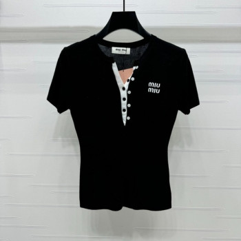 [ 미우미우 ] 25ss 자수 레터링 니트