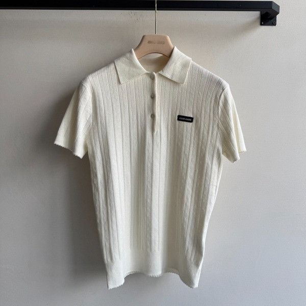 [ Miu Miu ] 미우미우 펀칭 카라 니트