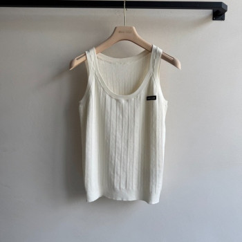 [ Miu Miu ] 미우미우 펀칭 니트 나시