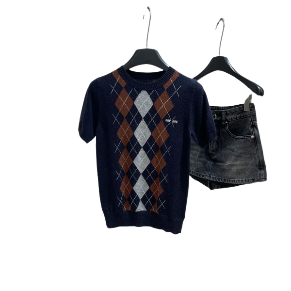 [ Miu Miu ] 미우미우 퀼팅 라운드 울 반팔 니트