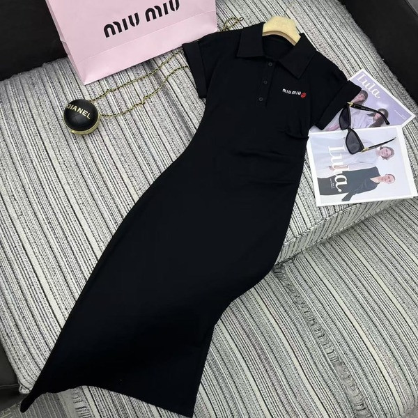 [ 미우미우 ] 25ss 카라 롱 원피스