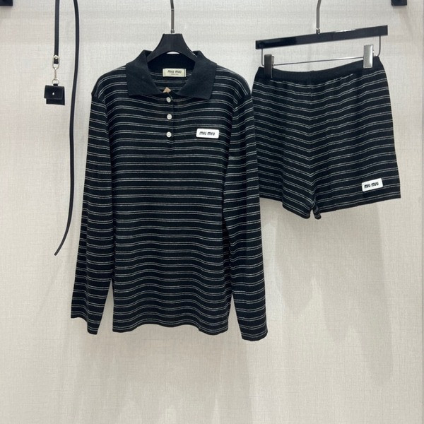 [ Miu Miu ] 미우미우 스트라이프 세트