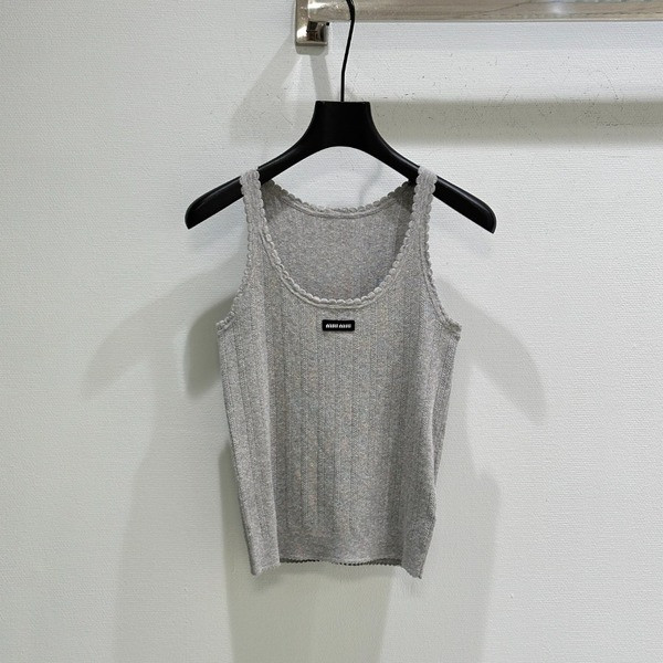 [ Miu Miu ] 미우미우 펀칭 골지 니트 나시