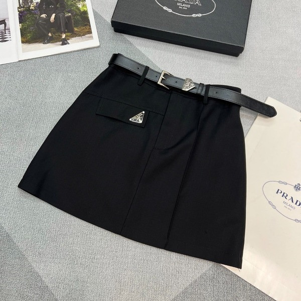 [ Prada ] 프라다 밴딩 미니 스커트