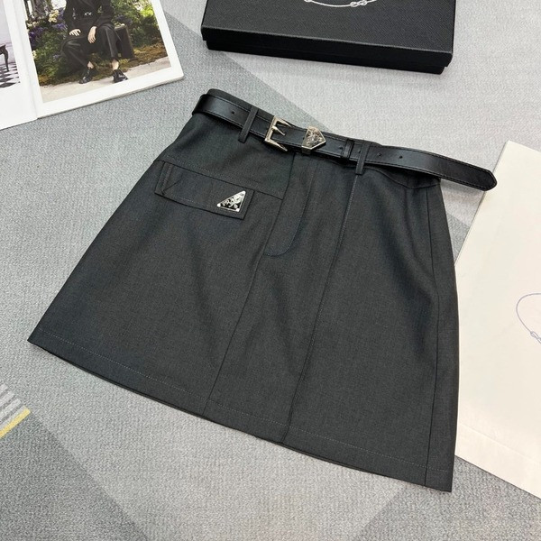 [ Prada ] 프라다 밴딩 미니 스커트