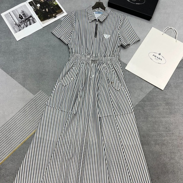 [ Prada ] 프라다 스트라이프 원피스