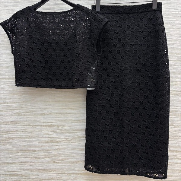 [ Gucci ] 구찌 펀칭 니트 투피스