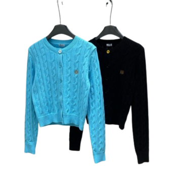 [ Loewe ] 로에베 꽈배기 니트 가디건