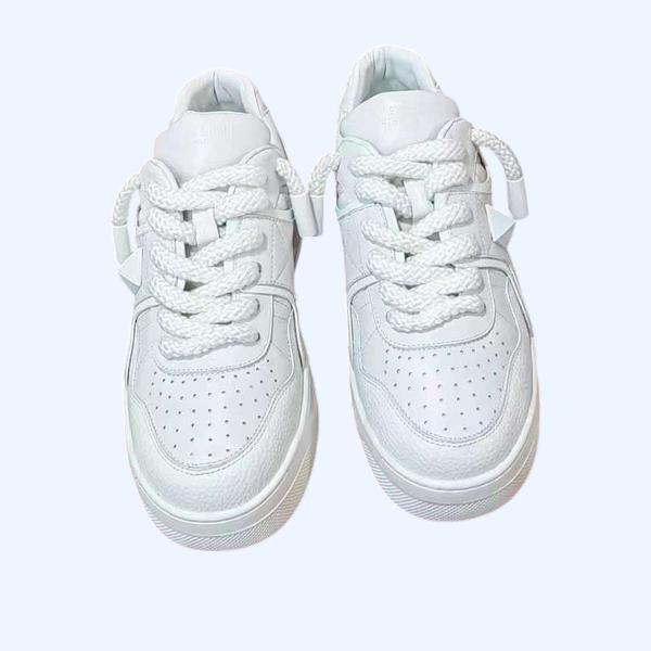 [Valentino] 발렌티노 나파 가죽 원 스터드