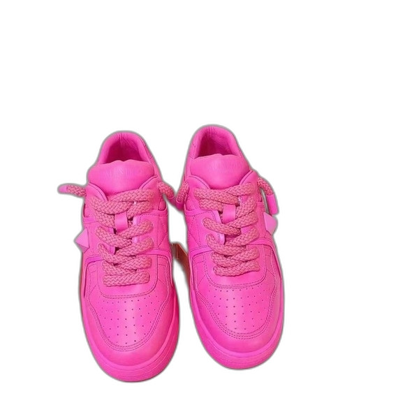 [Valentino] 발렌티노 나파 가죽 원 스터드