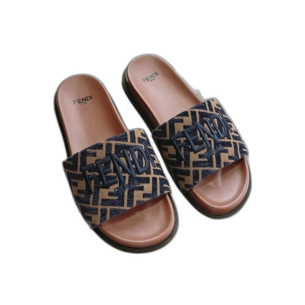 [ 펜디 ] 25ss 런웨이 컬렉션 슬라이드 뮬