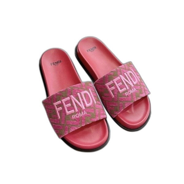 [ 펜디 ] 25ss 런웨이 컬렉션 슬라이드 뮬