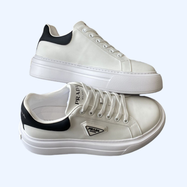 [ Prada ] 프라다 플랫폼 가죽 스니커즈