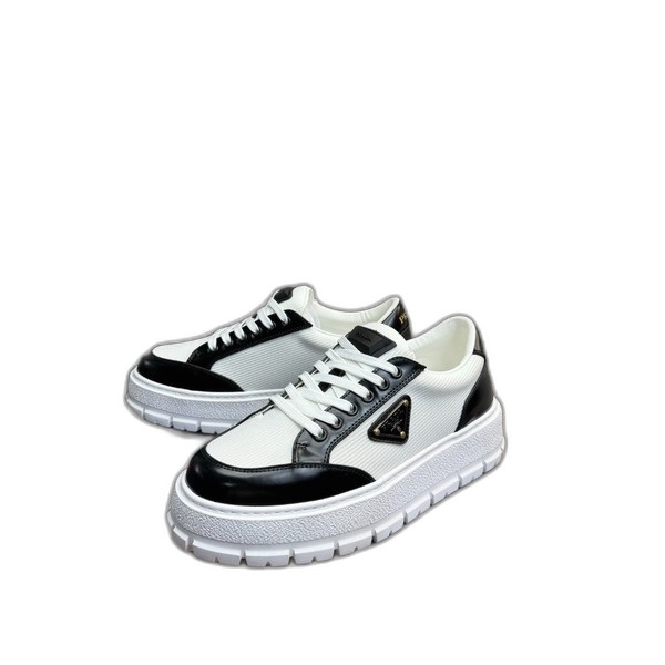 [ Prada ] 프라다 플랫폼 스니커즈